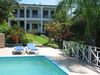 Paradise Brandon Hill Guest House Montego Bay Exterior photo